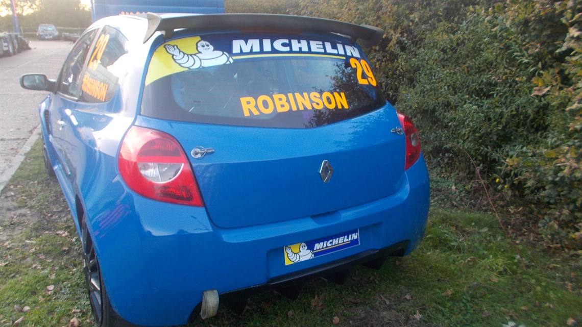 renaultsport-clio-197-race-car