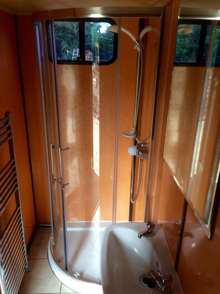 annard-built-scania-p310-race-transporter-mot