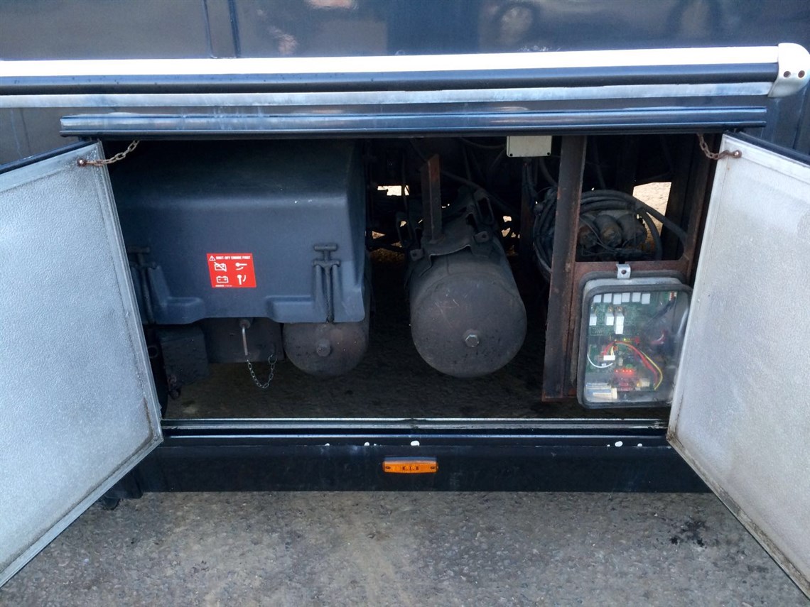 annard-built-scania-p310-race-transporter-mot