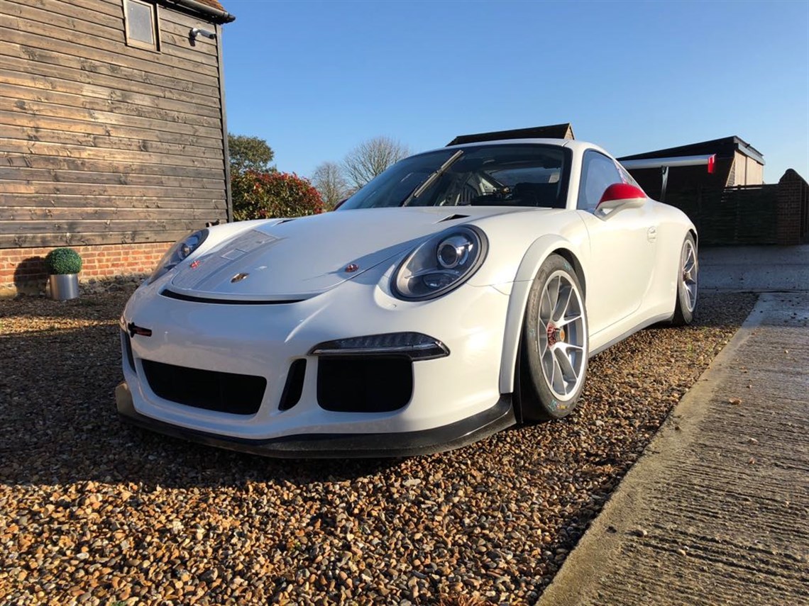 porsche-991-carrera-cup-race-car