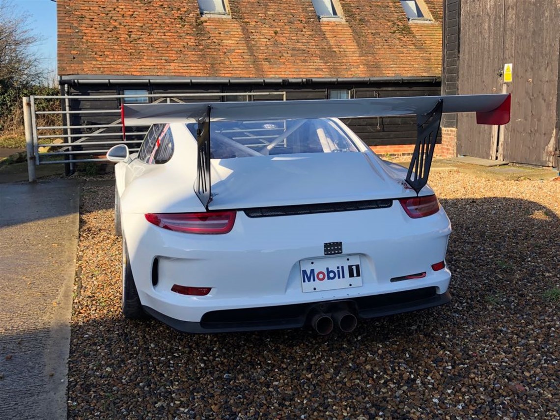 porsche-991-carrera-cup-race-car