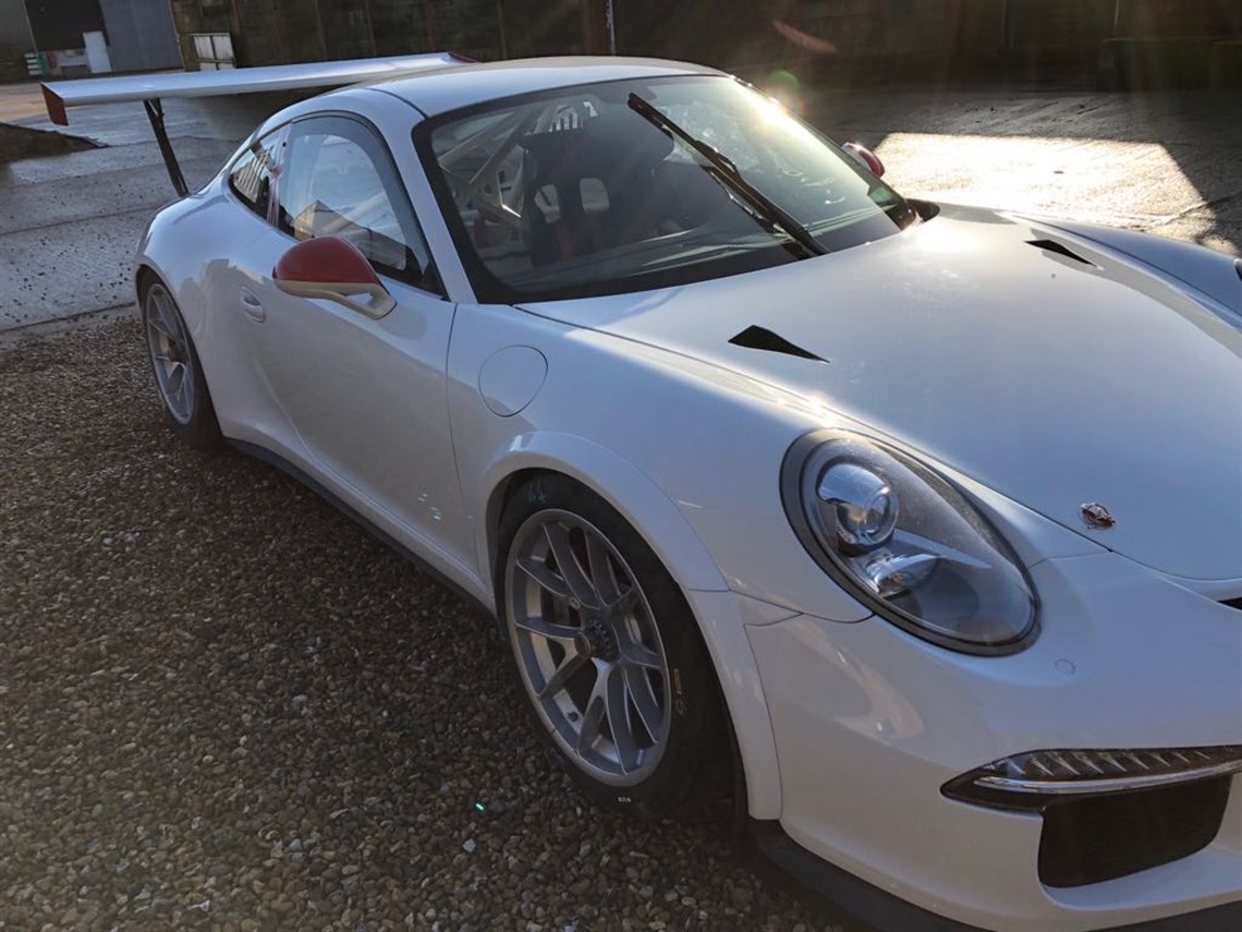 porsche-991-carrera-cup-race-car