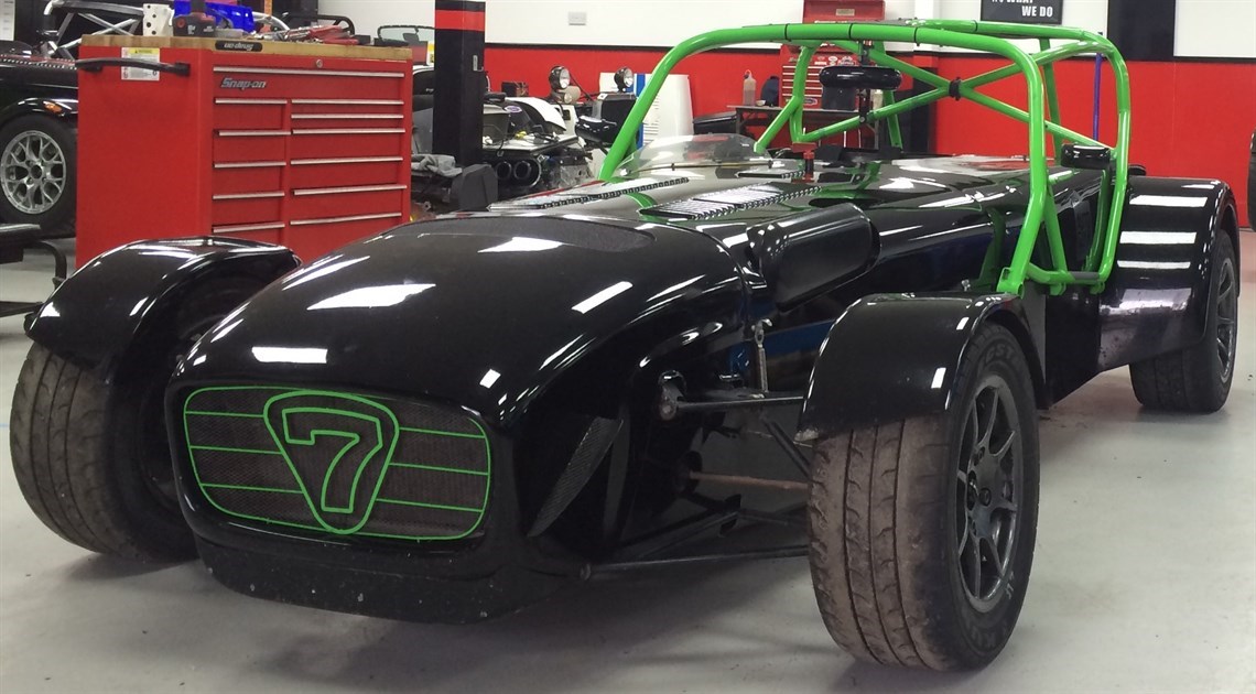caterham-csr-race-car-280hp