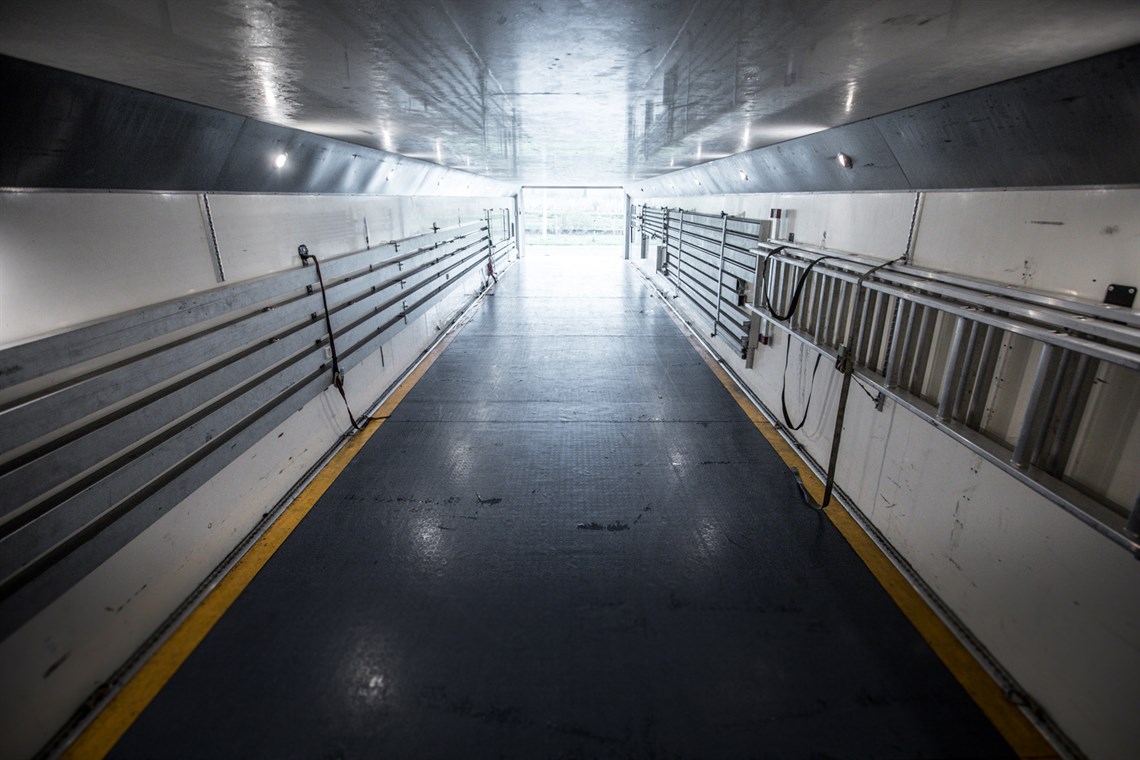 truck-trailer-superb-condition