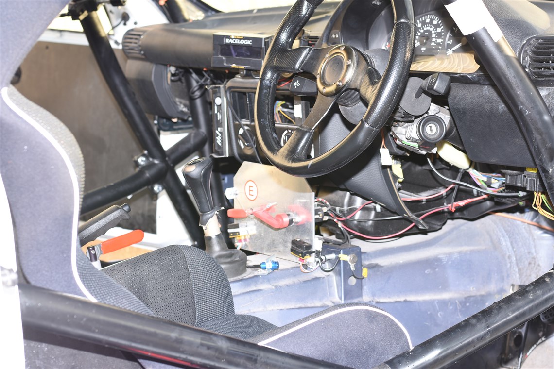 bmw-compact-cup-championship-race-car