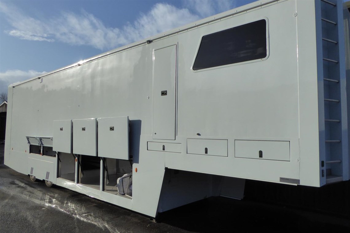 2-car-race-transporter-with-awning