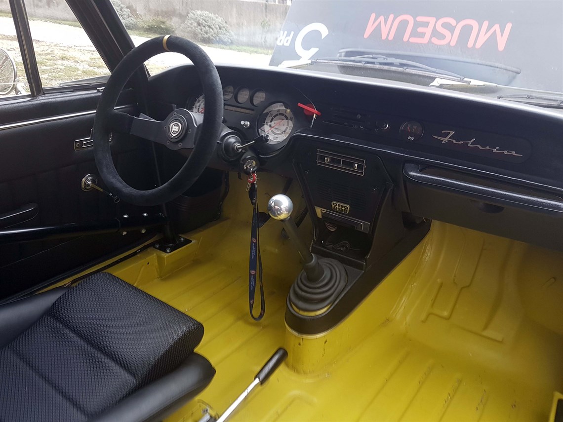 lancia-fulvia-coupe-replica-hf