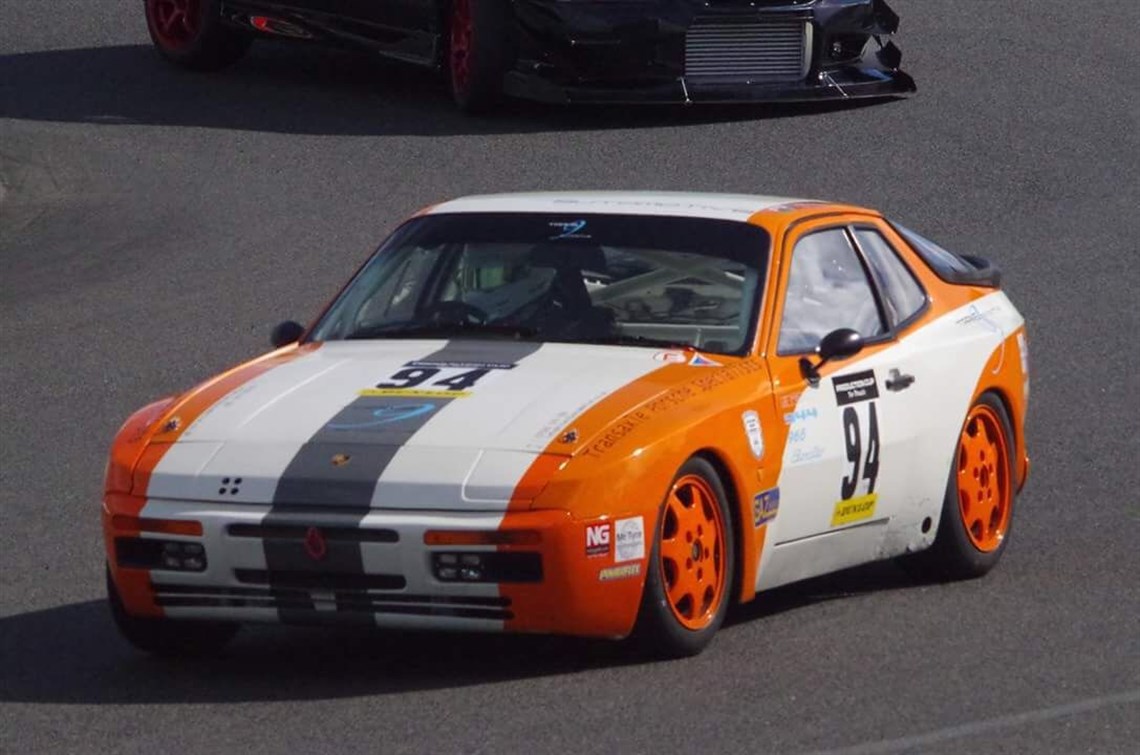 porsche-944s2-race-car