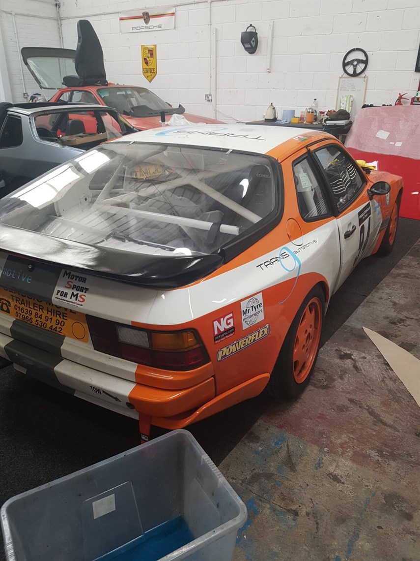 porsche-944s2-race-car
