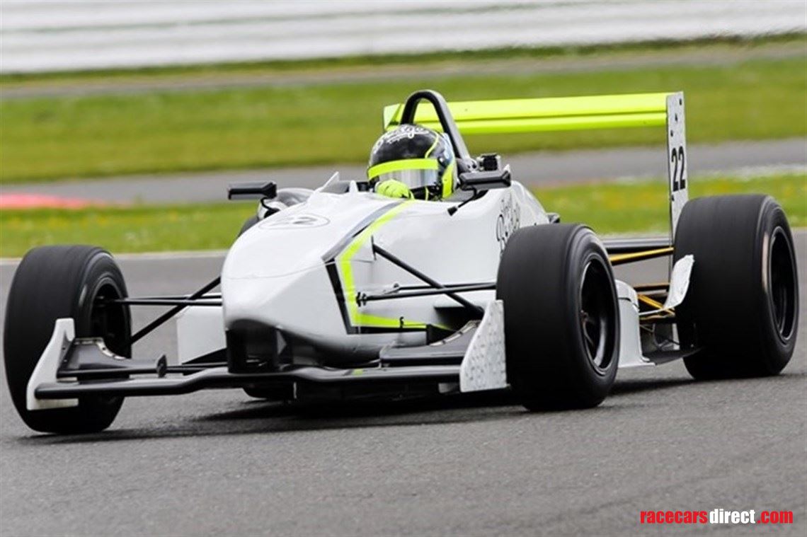 dallara-f301-rolling-chassis