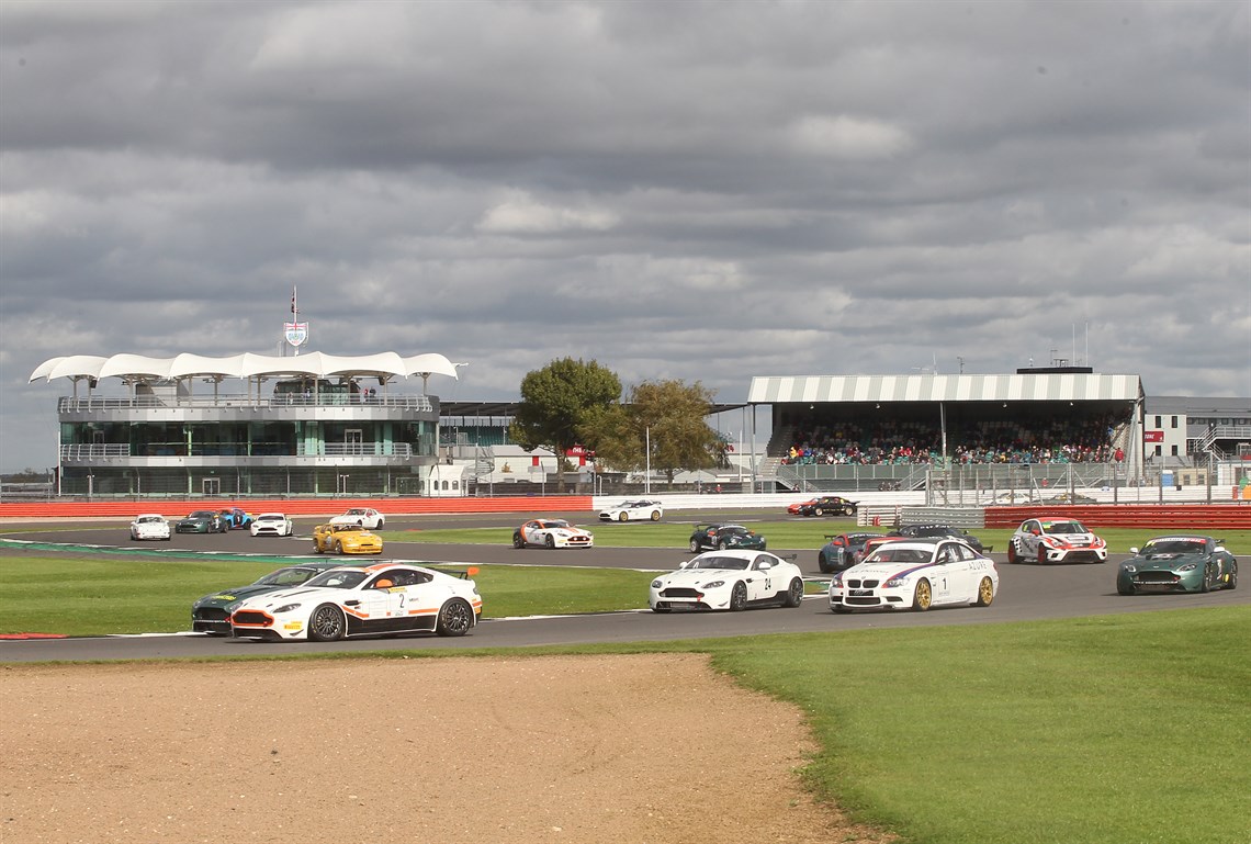 gt-cup---aston-martin-gt4---drives-available