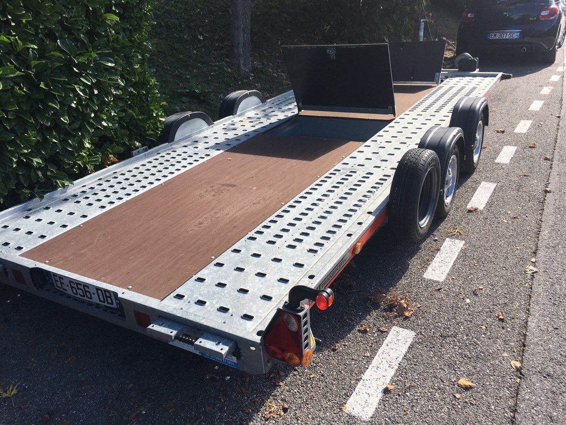 brian-james-a4-transporter