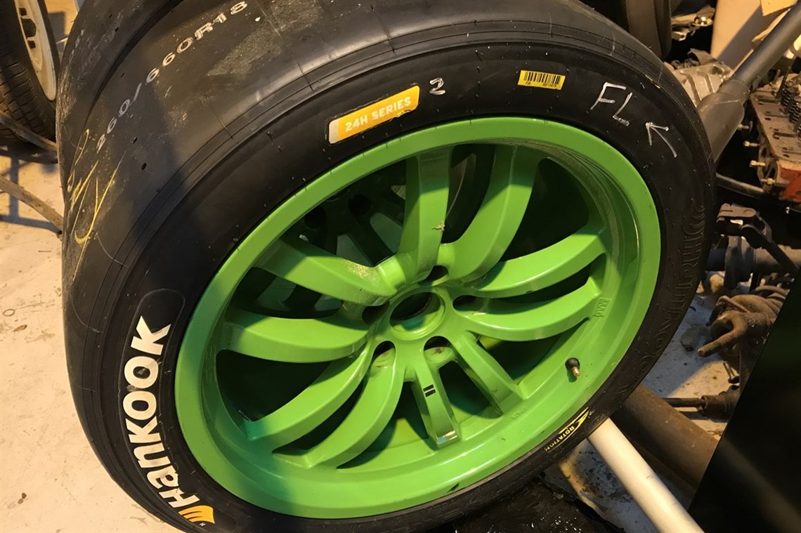 hankook-18-slicks-un-used