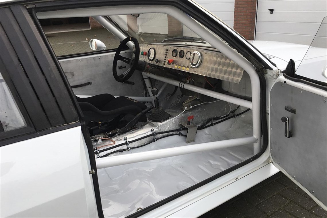 opel-manta-240i-historic-racer