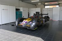full-garage-set-of-pit-walling-in-white