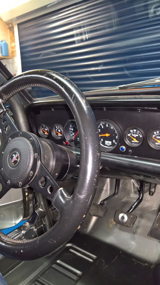 GT350R dash with Autometer guages. 
