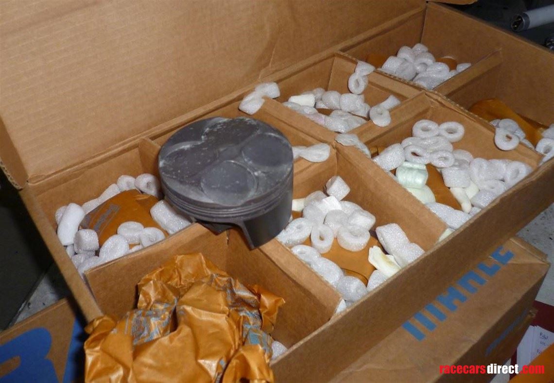 nissan-infiniti-indycar-engine