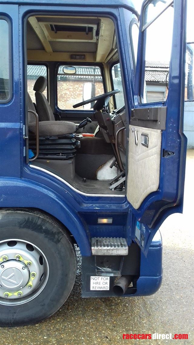 seddon-atkinson-t22129-3-axle-race-car-transp