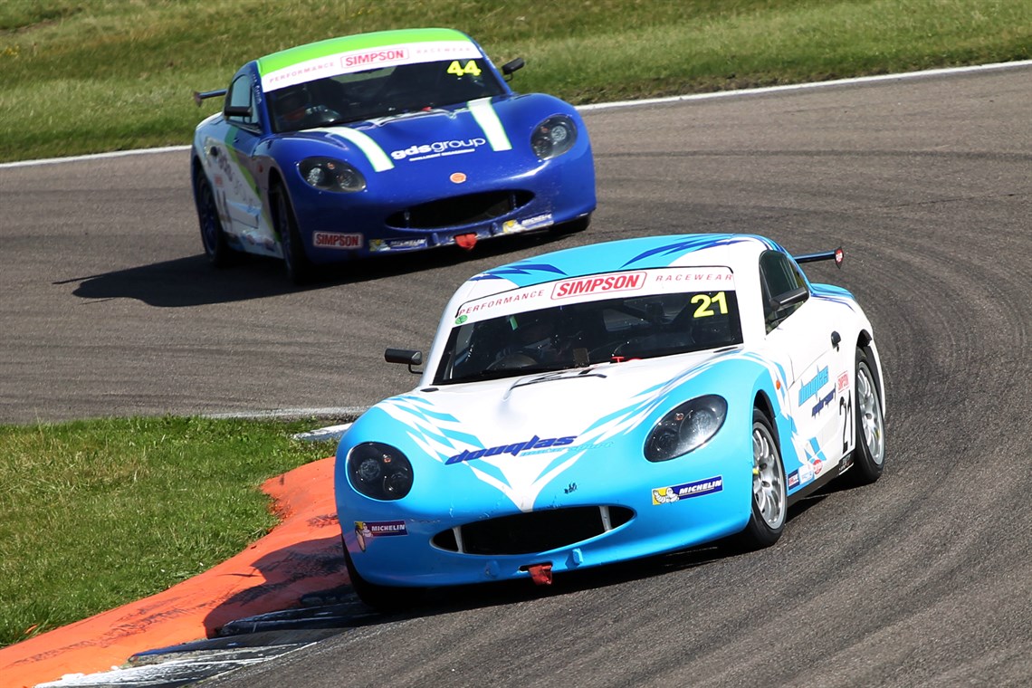 championship-winning-ginetta-juniors-for-sale