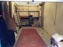 iveco-75t-fully-equipped-race-transporter