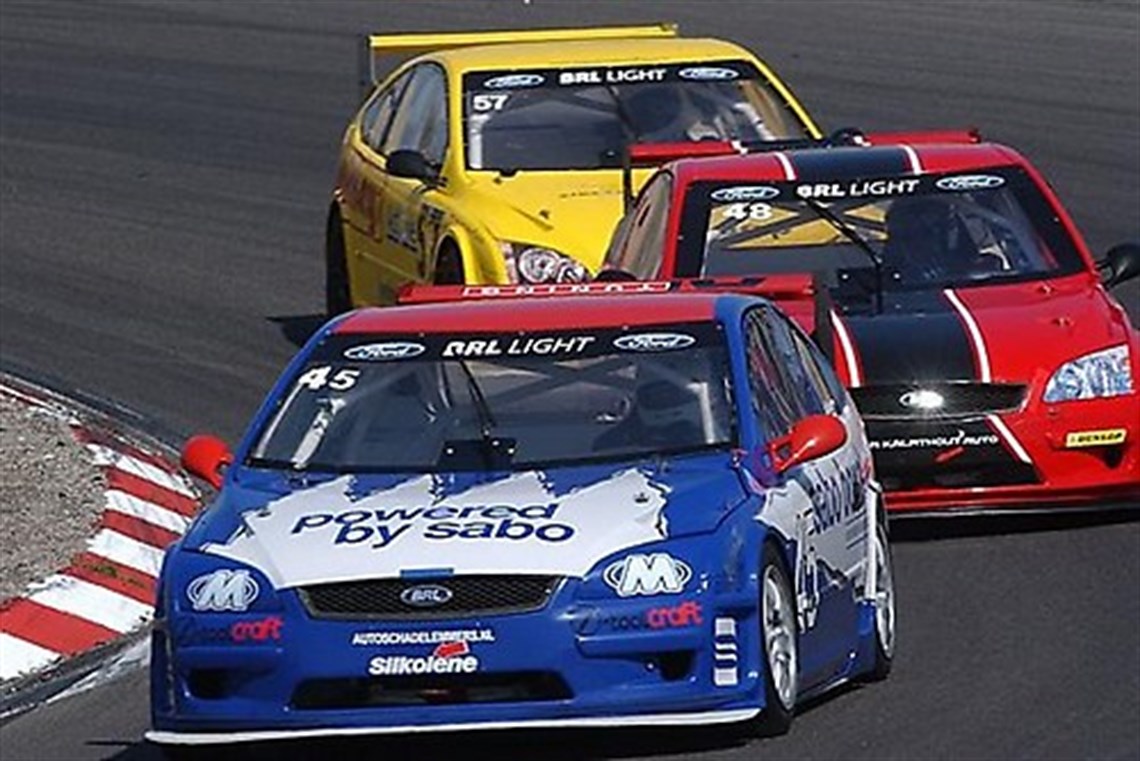 ford-focus-silhouette