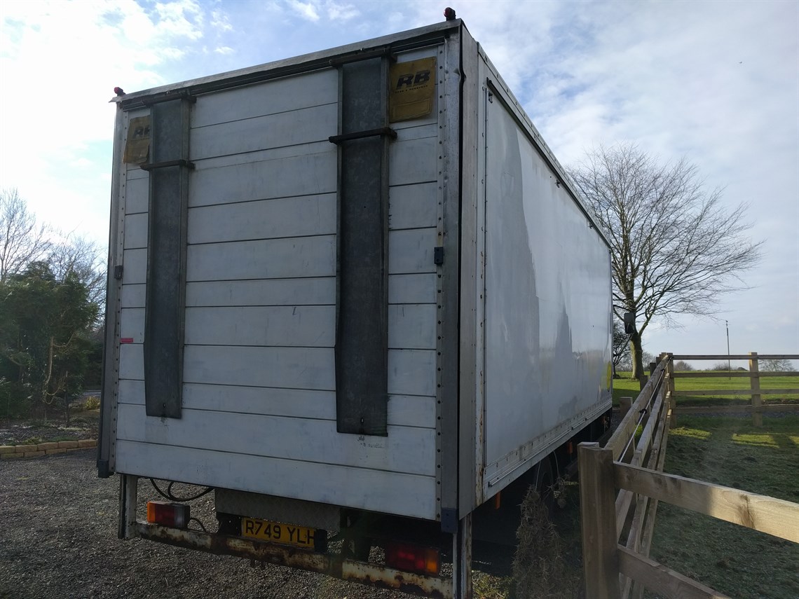 iveco-cargo-75-ton-car-transporter
