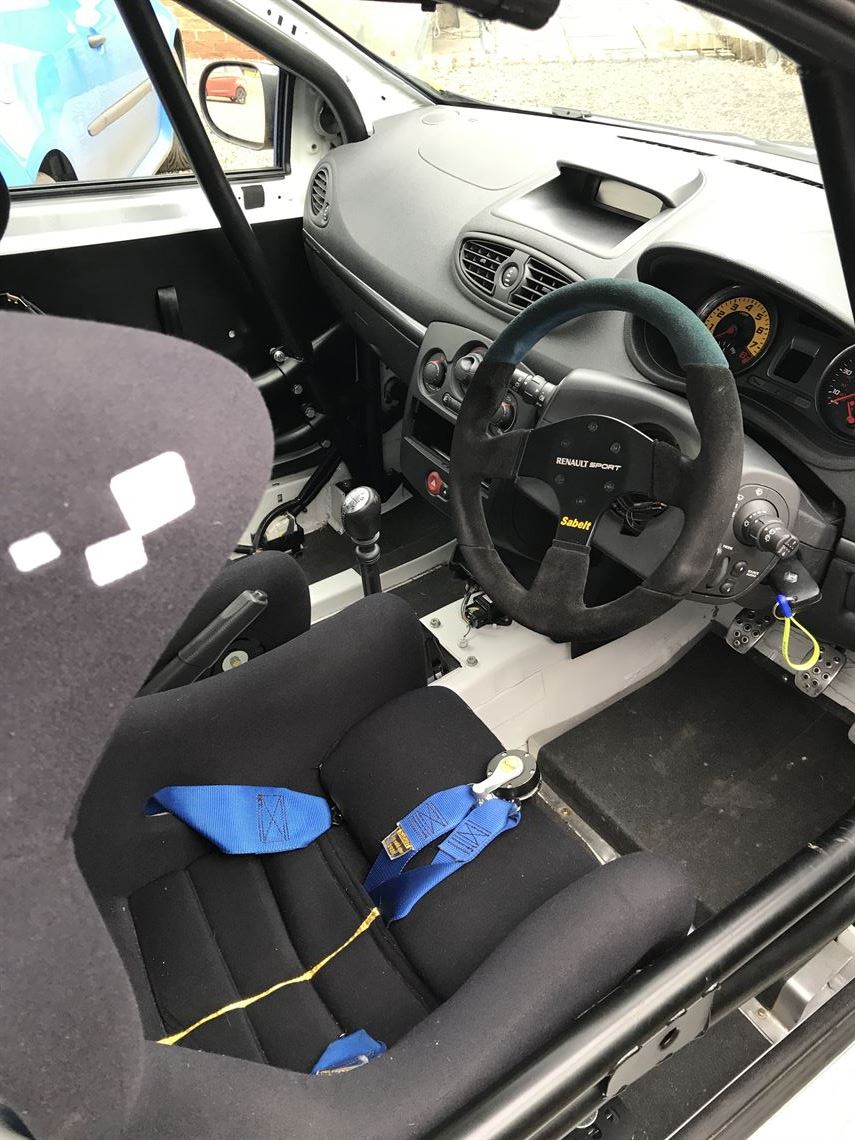 renault-clio-rs200-track-car