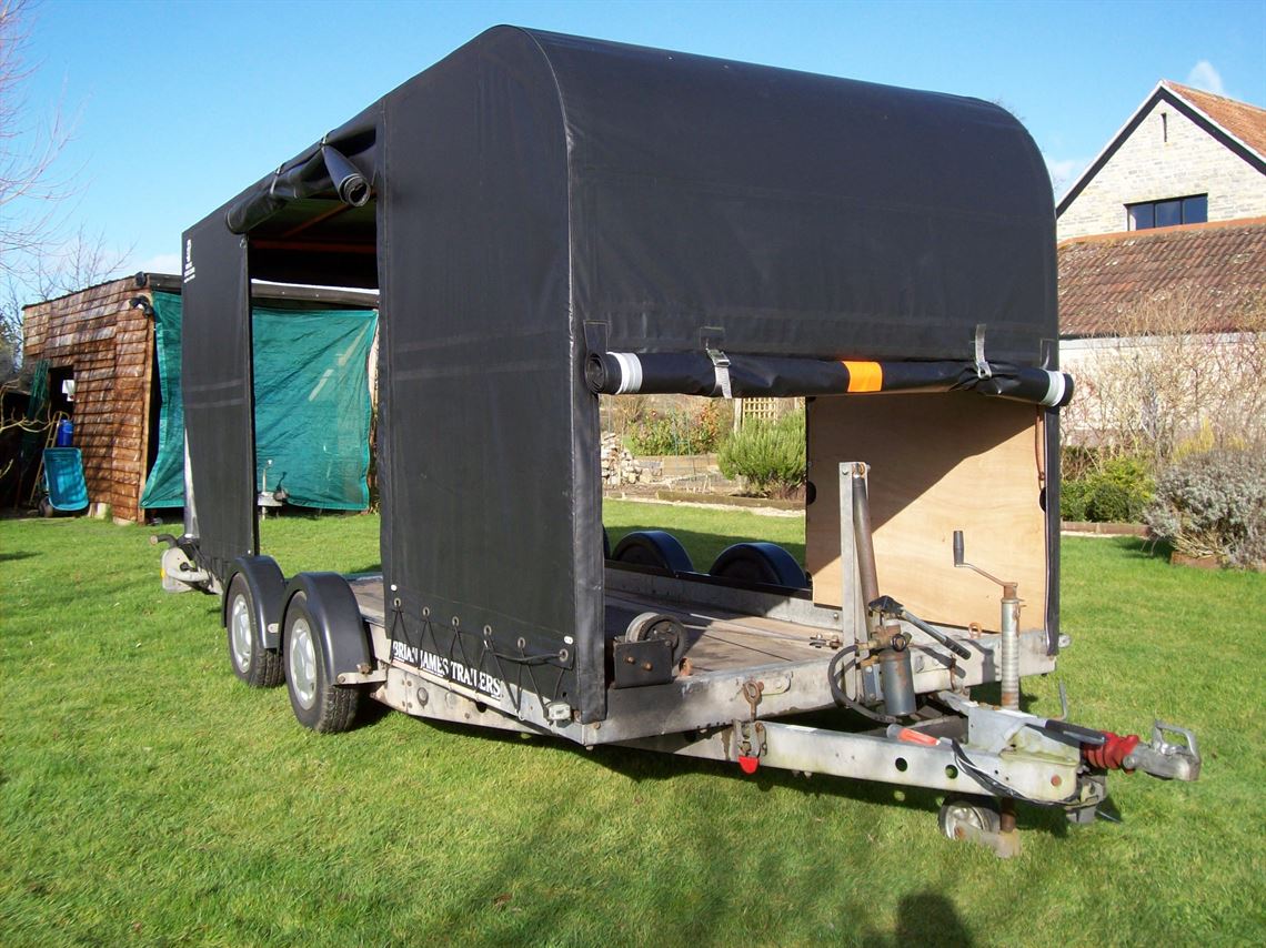 brian-james-ad-series-tilt-bed-enclosed-car-t