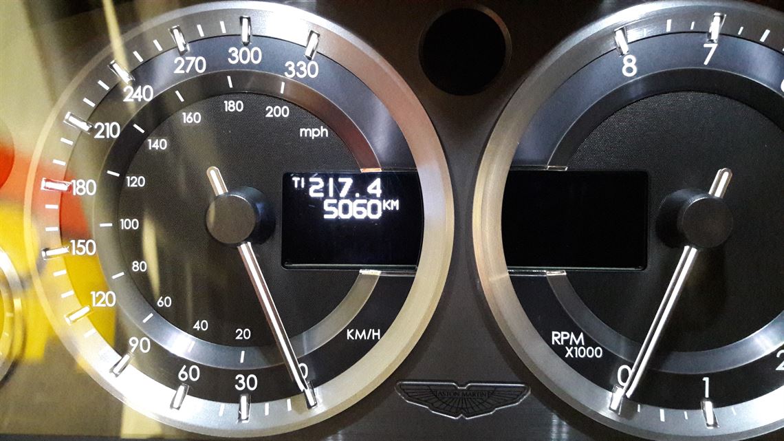 astonmartingt4n242008sixspeedmanual5060kms