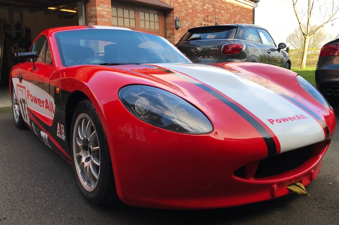 ginetta-g40-gt5-challenge-car