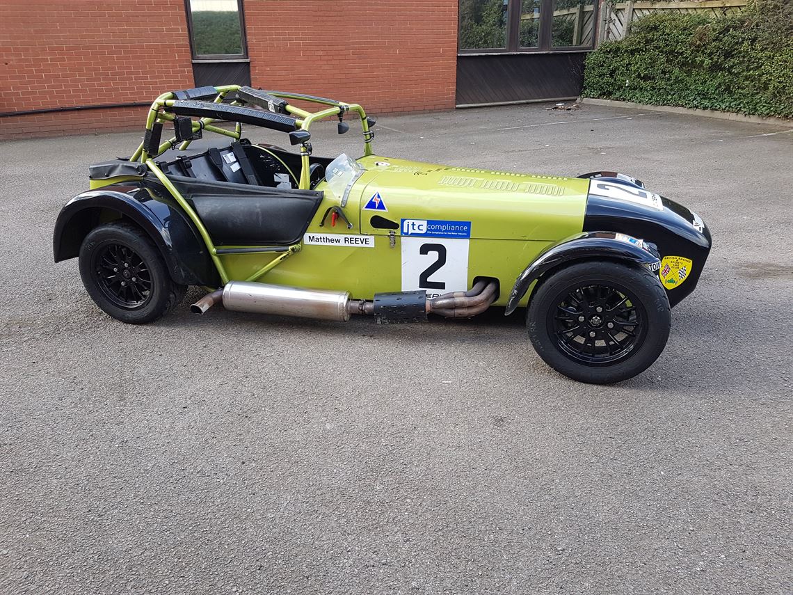 road-legal-2014-caterham-310r---16999