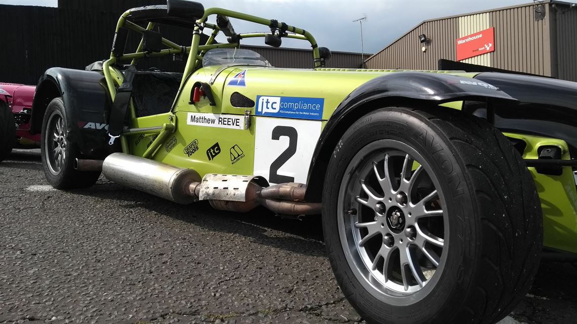 road-legal-2014-caterham-310r---16999