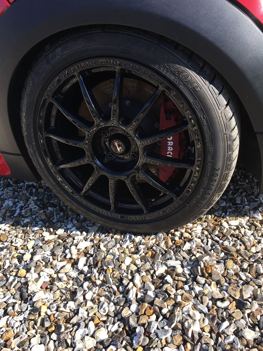 mini-challenge-race-car