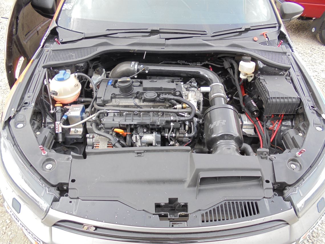 volkswagen-scirocco-vw-racing-cup-car-for-sal