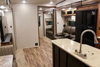 coachmen-chaparral-373mbrb