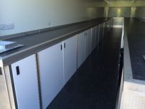 race-trailer-ex-redbull-f1-team-for-3-cars