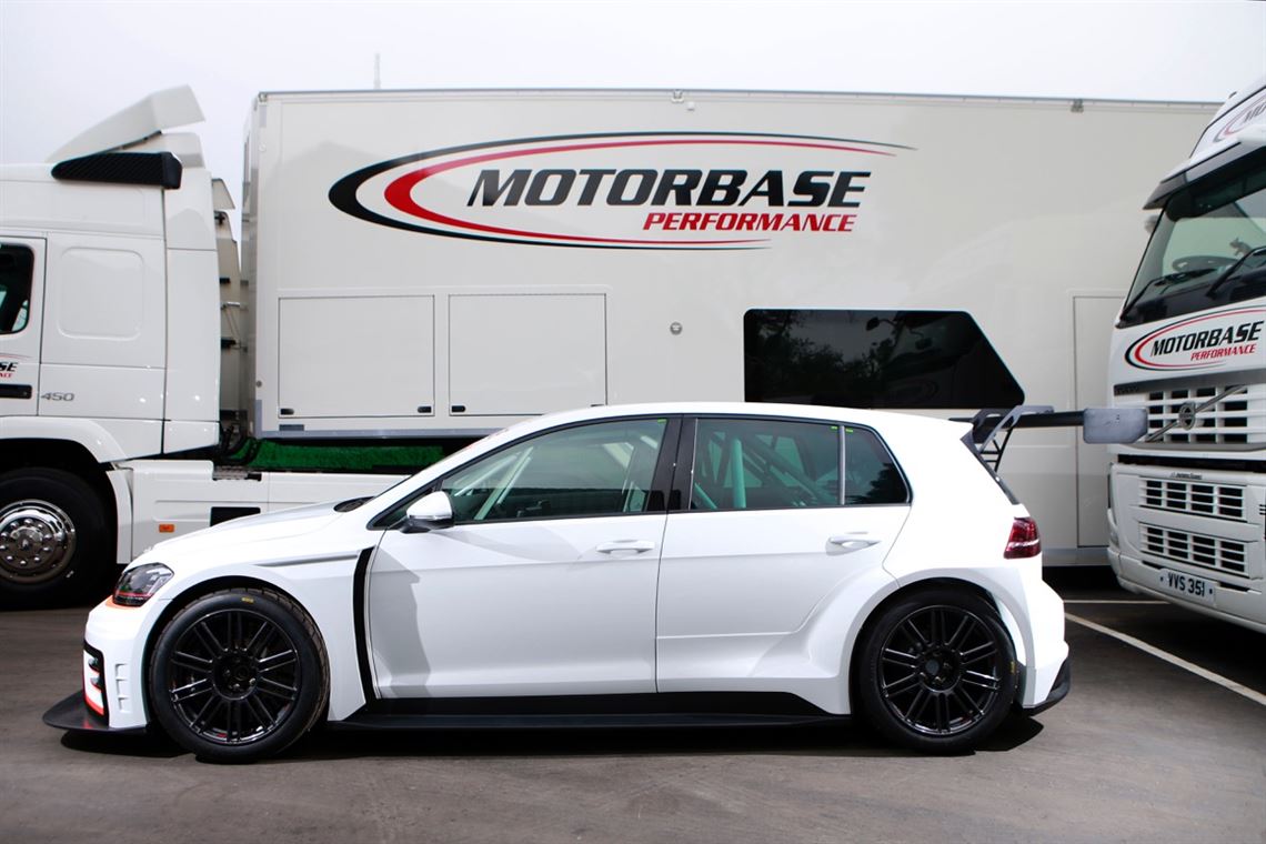 tcr-vw-golf---motorbase-performance