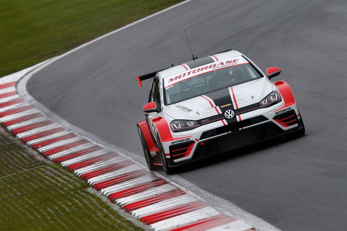 tcr-vw-golf---motorbase-performance