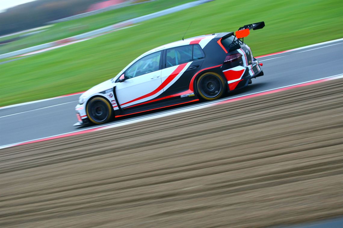 tcr-vw-golf---motorbase-performance
