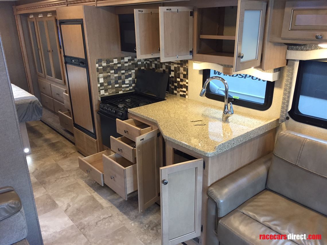 2018-thor-windsport-29m