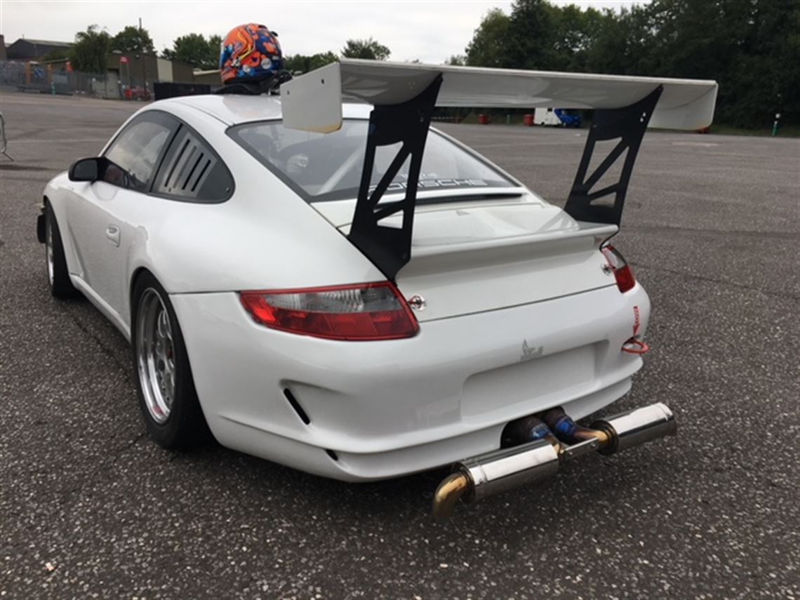 porsche-997-gt3-cup-car