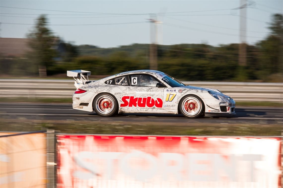 porsche-911-gt3-cup-997-2012year