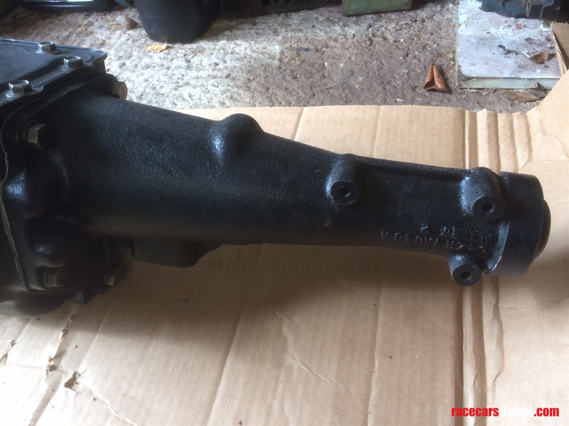 small-block-ford-top-loader-gearbox