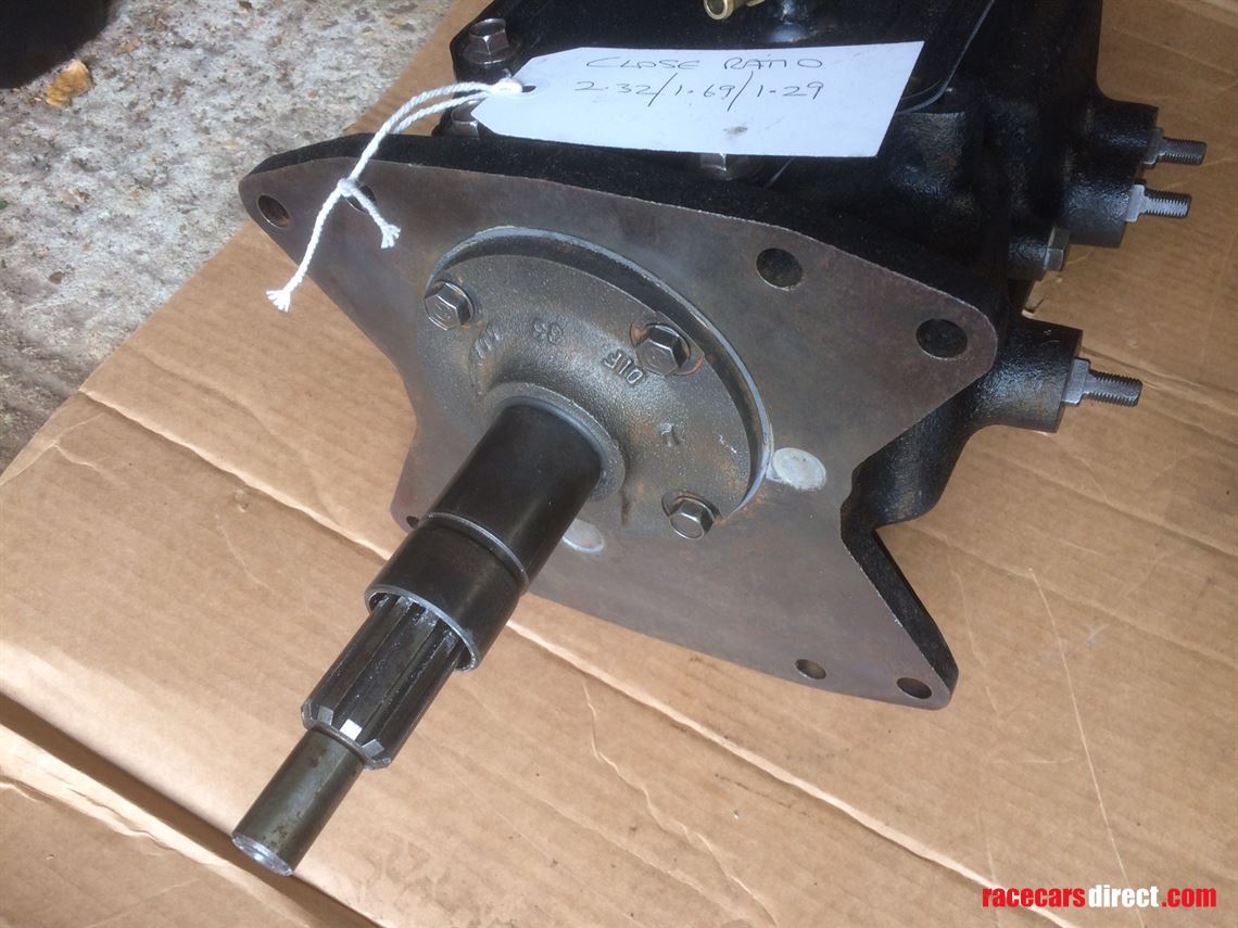 small-block-ford-top-loader-gearbox