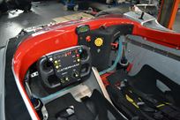 caterham-lola-sp300r