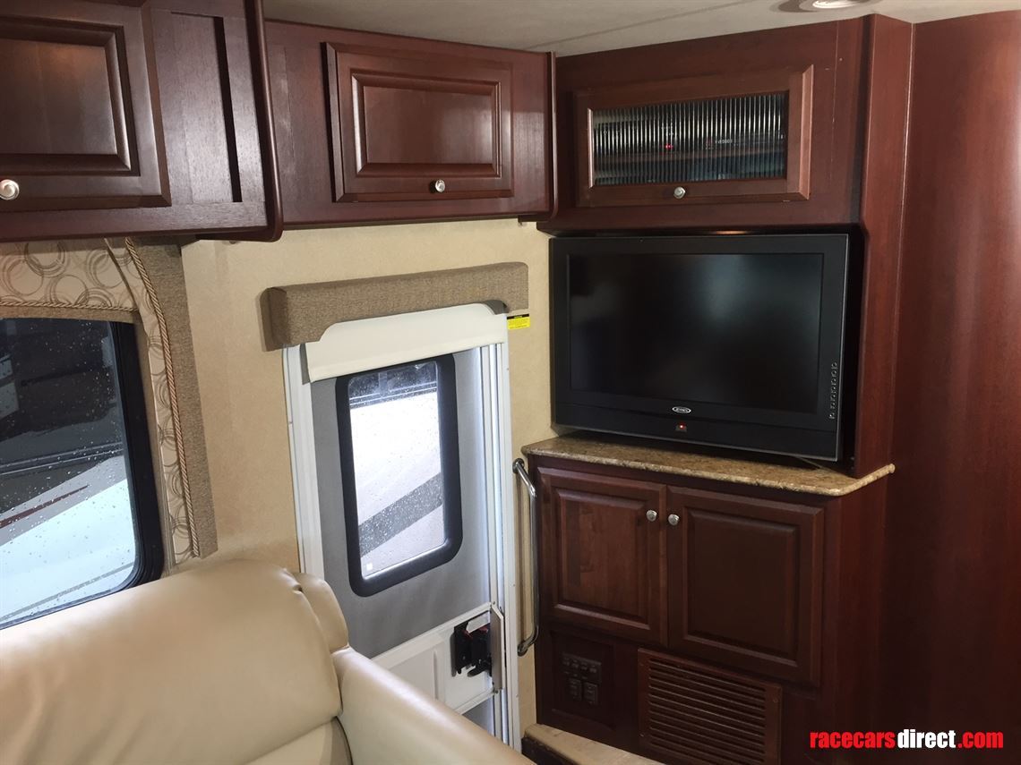 2012-damon-daybreak-3370