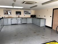 dura-cabinets-in-excellent-condition