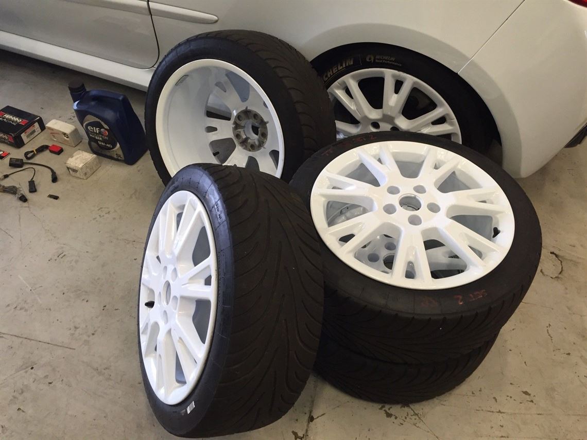 renault-clio-cup-car