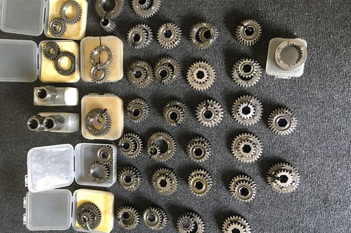 hewland-ld-200-quick-shift-gears