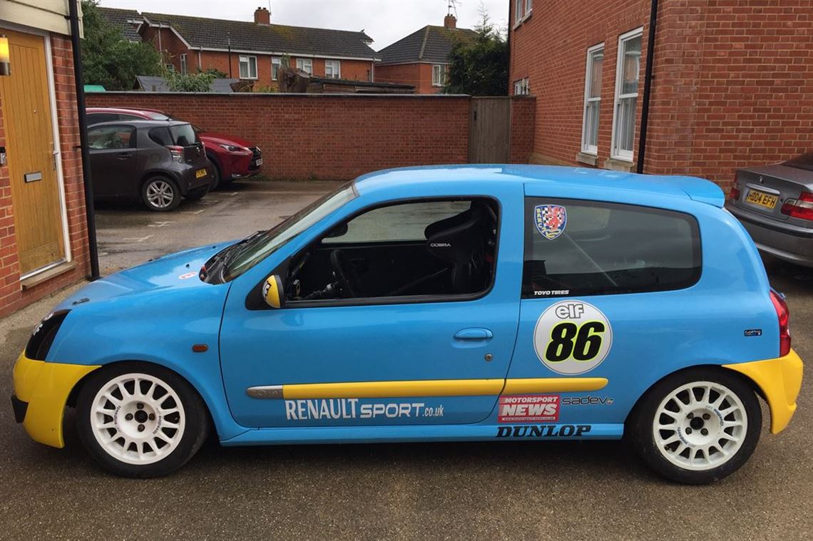 Clio Cup Race Car 